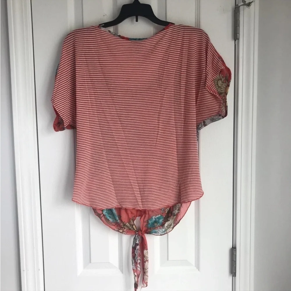 About a Girl... Lace Striped Floral Tie Front Top Orange White Blue Size L